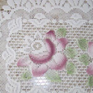 Heritage Lace Table cloth, runner and placemats NEW
